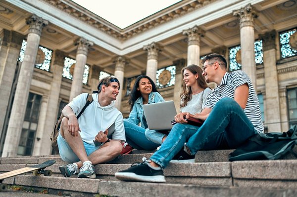 Grande école de management : informez vous sur les règles du campus